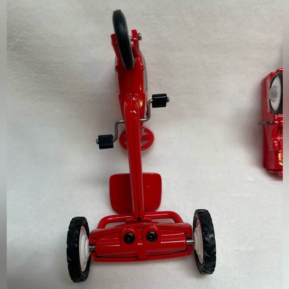 Tractor and Trailer Hallmark Ornament - Picture 2 of 15